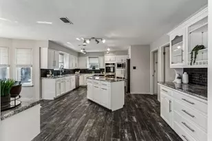 5908 Waterview Dr, Arlington, TX 76016 - Photo 11