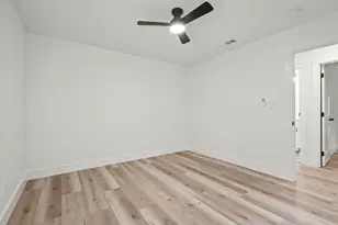 308 Santa Fe, Wolfe City, TX 75496 - Photo 17