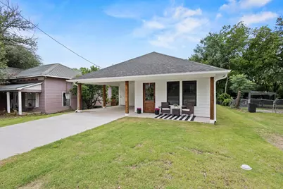 308 Santa Fe, Wolfe City, TX 75496 - Photo 3
