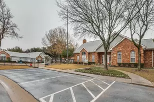 941 Bridges Dr, Arlington, TX 76012 - Photo 23