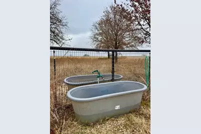 702 County Road 3597, Boyd, TX 76023 - Photo 7