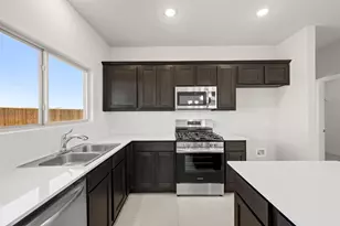 1902 Cheyenne Dr, Cleburne, TX 76033 - Photo 13