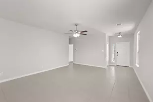 1902 Cheyenne Dr, Cleburne, TX 76033 - Photo 7