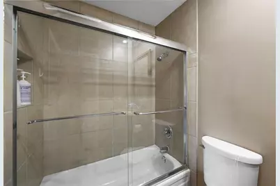 2727 Shelby Avenue #D, Dallas, TX 75219 - Photo 13