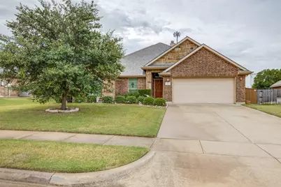 1032 Chandler Street, Kennedale, TX 76060 - Photo 1