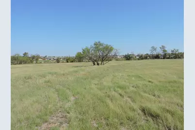013 Barnes Road, Mabank, TX 75147 - Photo 1