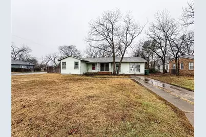 1402 N Ricketts Street, Sherman, TX 75092 - Photo 1