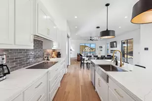 3 Breakwater Bnd, Graford, TX 76449 - Photo 9