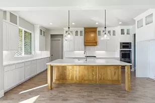 1027 Estancia Blvd, Weatherford, TX 76088 - Photo 9