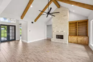 1027 Estancia Blvd, Weatherford, TX 76088 - Photo 7