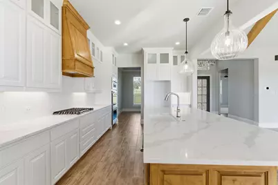 1027 Estancia Boulevard, Weatherford, TX 76088 - Photo 11