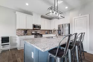 304 Bradley St, Tioga, TX 76271 - Photo 3