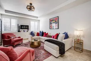 1505 Elm St, Dallas, TX 75201 - Photo 3