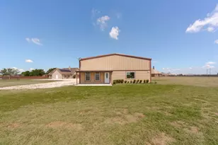 216 Canyon Dr, Decatur, TX 76234 - Photo 21