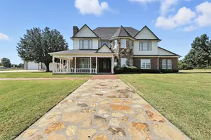 902 Booker St, Sulphur Springs, TX 75482 - Photo 1
