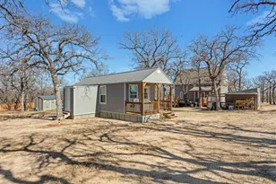 624 Co Rd 3737, Bridgeport, TX 76426 - Photo 23