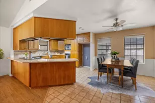 417 Sky Harbour Ct, Granbury, TX 76049 - Photo 9