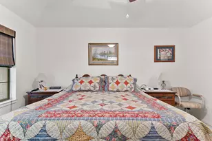 417 Sky Harbour Ct, Granbury, TX 76049 - Photo 21