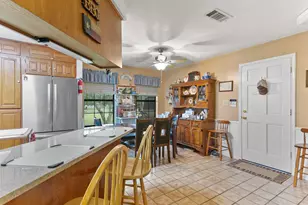 417 Sky Harbour Ct, Granbury, TX 76049 - Photo 7