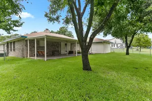 417 Sky Harbour Ct, Granbury, TX 76049 - Photo 29