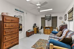 417 Sky Harbour Ct, Granbury, TX 76049 - Photo 23