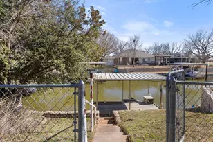 417 Sky Harbour Ct, Granbury, TX 76049 - Photo 33