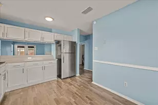 3812 Duck Creek Dr, Garland, TX 75043 - Photo 9