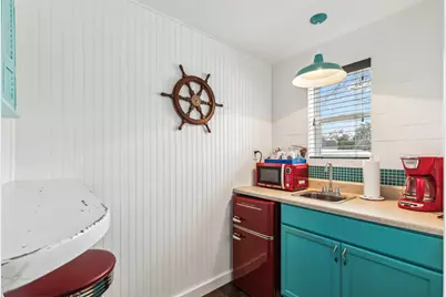 512 N Travis Street, Granbury, TX 76048 - Photo 31