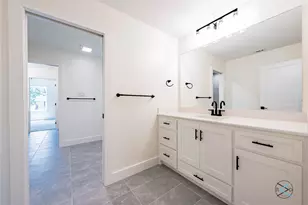 114 Castlewood Rd, Enchanted Oaks, TX 75156 - Photo 15