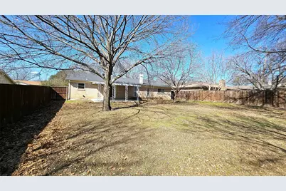 304 Lochness Court, Benbrook, TX 76126 - Photo 17