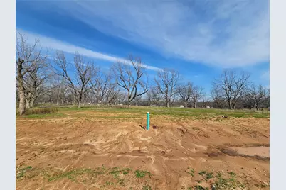 1024 East Landings North, Granbury, TX 76049 - Photo 9