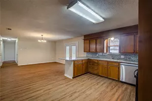 1004 Pecan Ave, Wills Point, TX 75169 - Photo 9