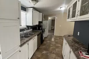 3509 Evergreen Dr, Granbury, TX 76048 - Photo 11