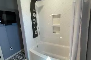 3211 Boynton Ave, Granbury, TX 76049 - Photo 15