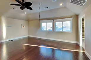 300 Madison St, Burleson, TX 76028 - Photo 21