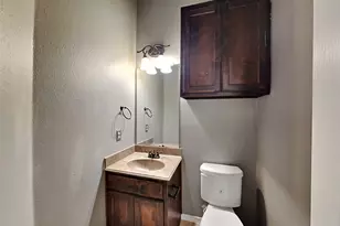 300 Madison St, Burleson, TX 76028 - Photo 15