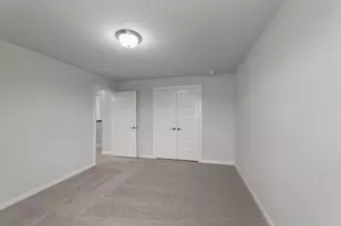 1012 Violet Dr, Crowley, TX 76036 - Photo 9