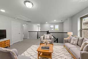 1012 Violet Dr, Crowley, TX 76036 - Photo 3