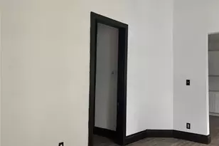 720 W Gandy St, Denison, TX 75020 - Photo 9