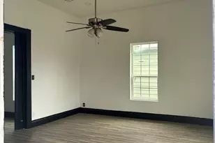 720 W Gandy St, Denison, TX 75020 - Photo 13