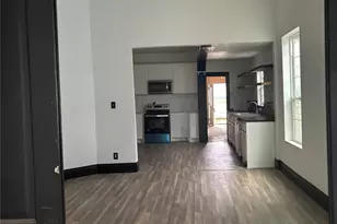 720 W Gandy St, Denison, TX 75020 - Photo 11