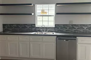 720 W Gandy St, Denison, TX 75020 - Photo 7