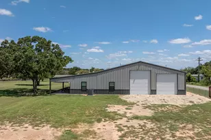 7703 Prairie Creek Ln, Tolar, TX 76476 - Photo 11
