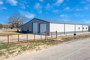 7703 Prairie Creek Ln, Tolar, TX 76476 - Photo 5