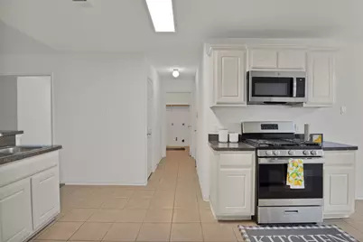 620 Misty Mountain Drive, Fort Worth, TX 76140 - Photo 7