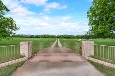 460 J E Woody Road, Springtown, TX 76082 - Photo 3