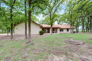 460 J E Woody Rd, Springtown, TX 76082 - Photo 17