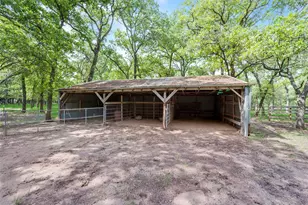 460 J E Woody Rd, Springtown, TX 76082 - Photo 19