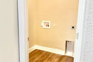 430 W Coffin St, Denison, TX 75020 - Photo 7