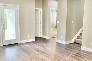 430 W Coffin St, Denison, TX 75020 - Photo 5